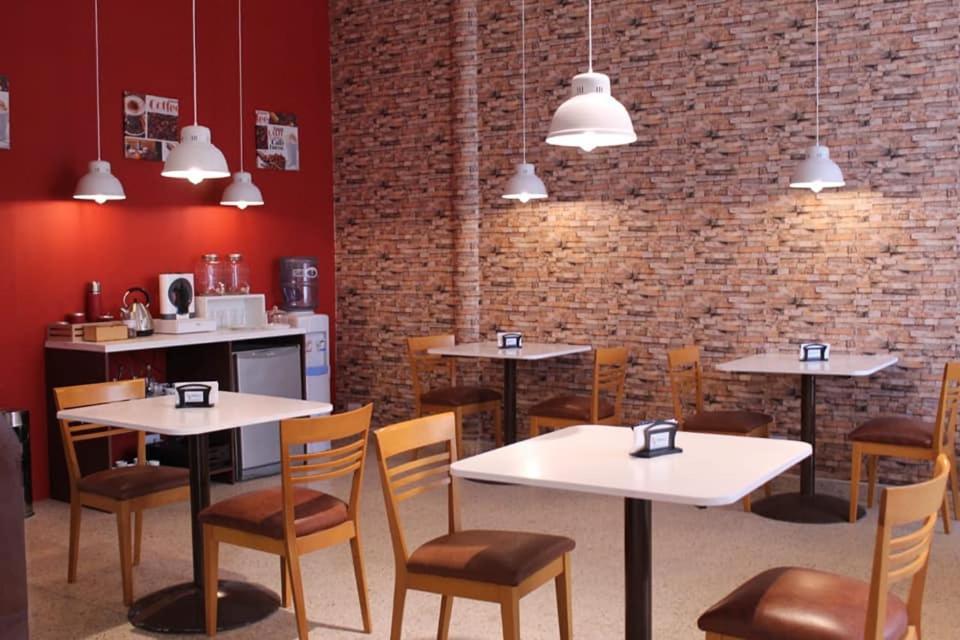 Hotel Ychoalay Caz Reconquista Ngoại thất bức ảnh
